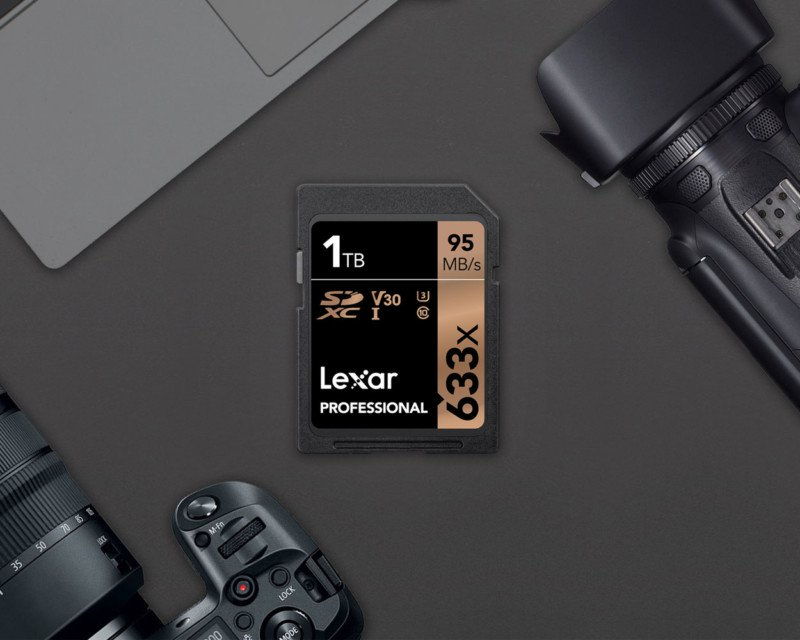 Illustration for article titled Lexar lanza la primera tarjeta SD de 1TB en el mundo